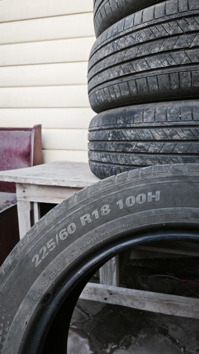 Продаю шины 225/60/18