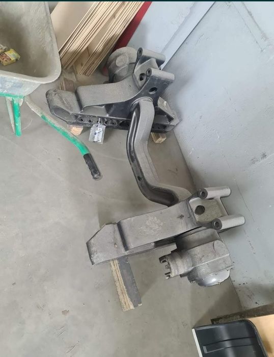 Ось балансира(телега) на Шахман