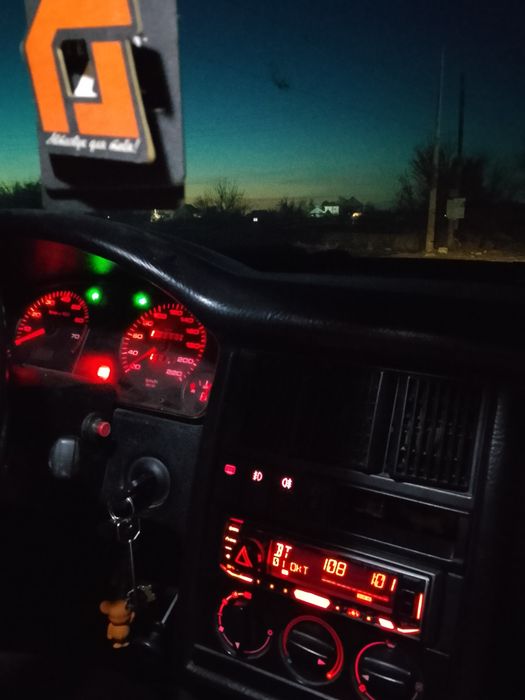 Ауди 80 б3 1.8 карб