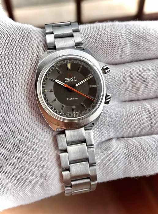Механичен часовник Omega