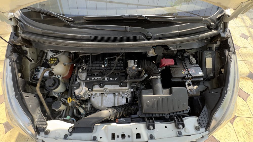 Spark 56.000 km yurgan 6.300$