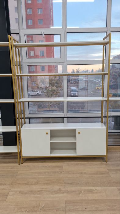 Продам шкаф-витрину