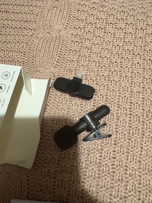 Microfon Lavaliera Wireless Clip pentru iPhone/iPad