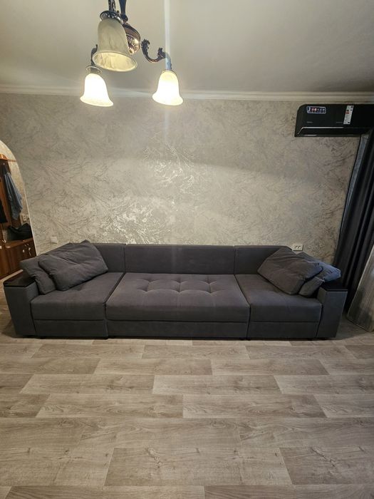 Продам диван 3.2 метра