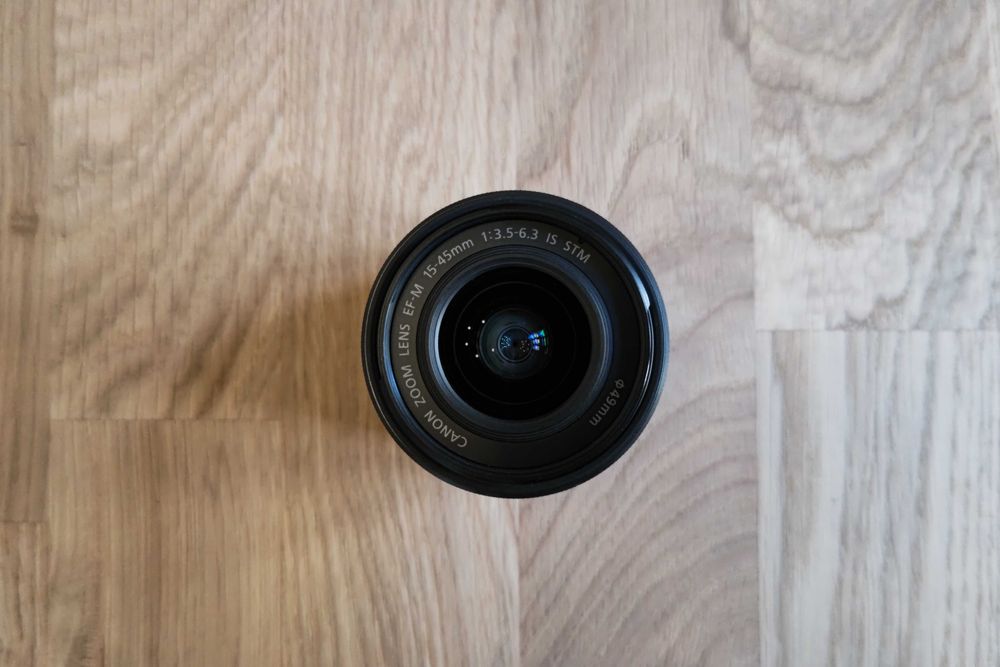 Obiectiv foto Canon Zoom Lens EF-M 15-45mm 1:3.5-6.3 IS STM stare impecabilă