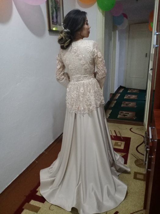 Платья на узату.