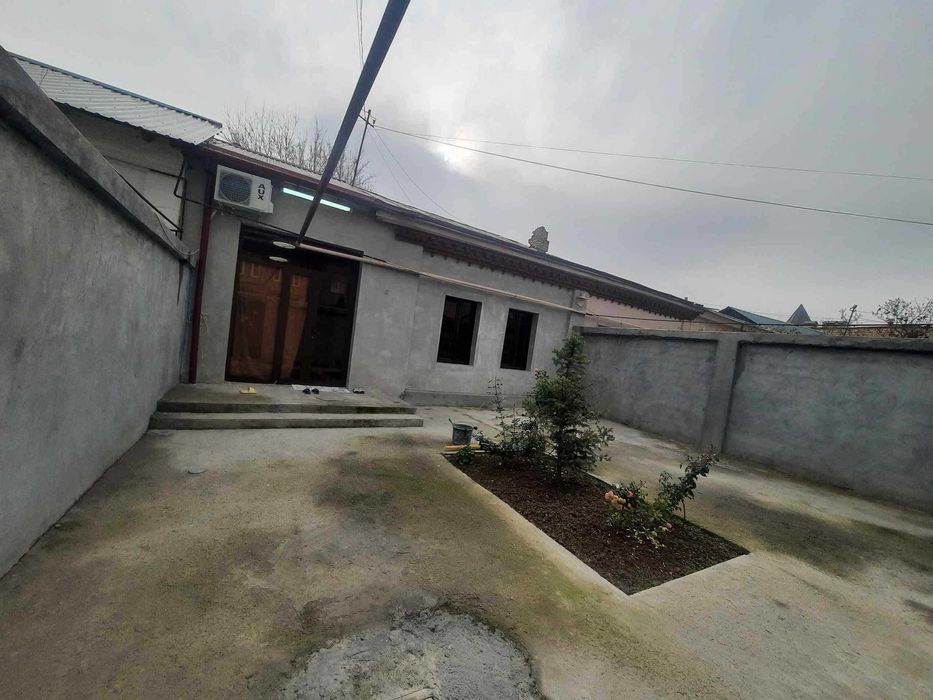 Срочно продается участок 11,2 соток,6 комнат,Файзобод.