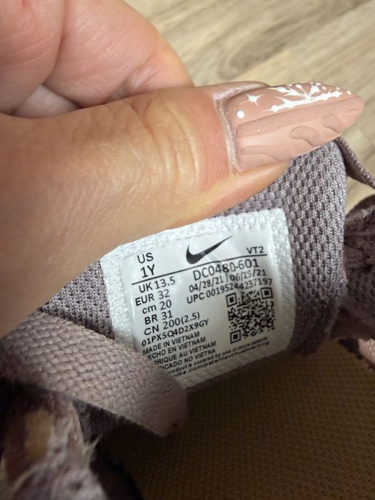 Оригинални юношески маратонки Nike Waffle One! 32 н