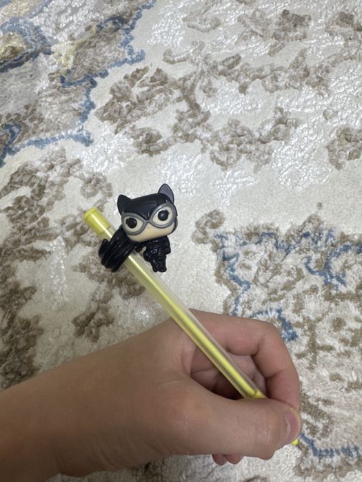 Selina kyle из киндер DC