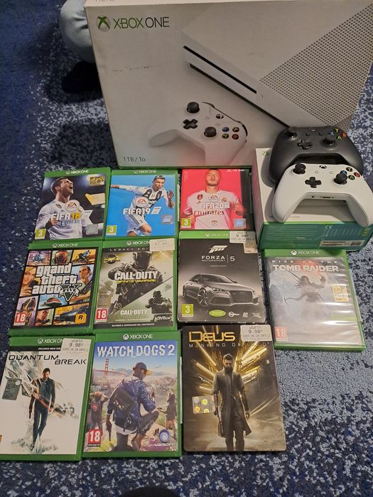 Consola XBOX ONE S  1 TB +2 controllere+ 10 jocuri