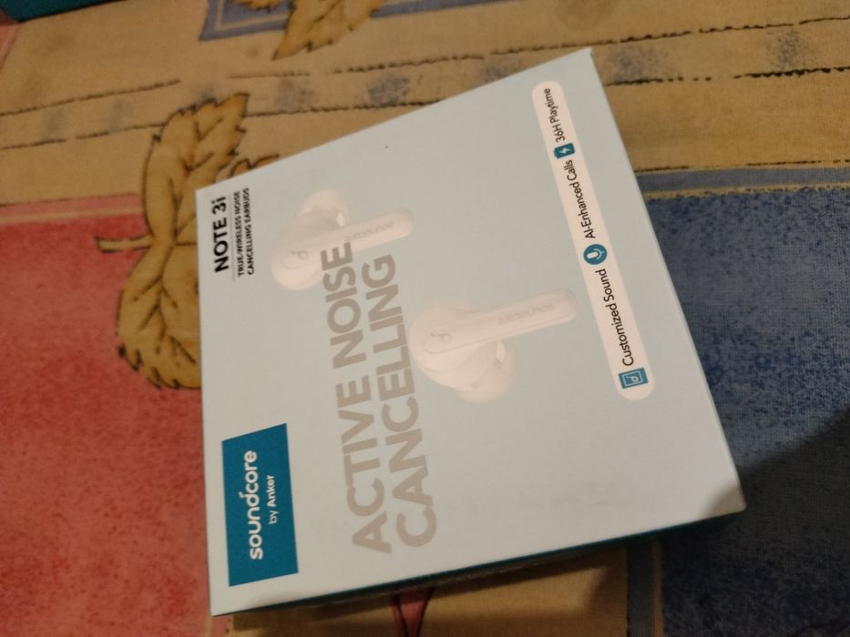 Продам наушники оригинал безпроводные