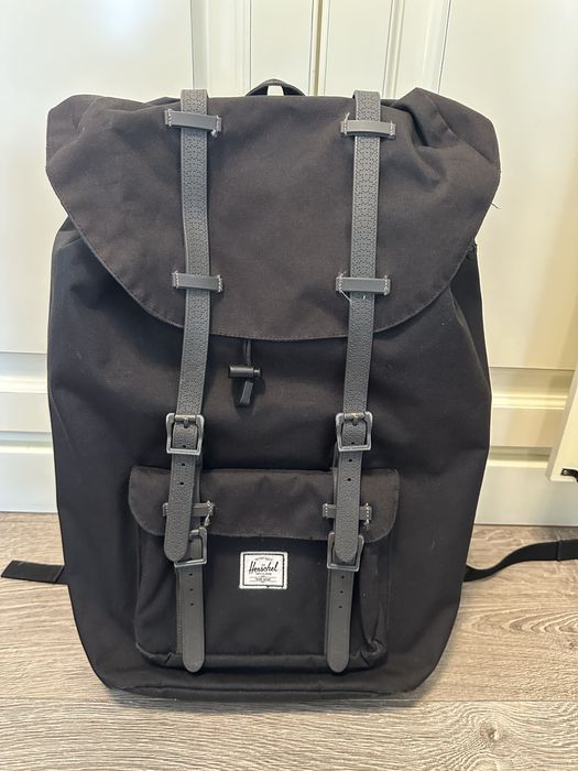Rucsac HERSCHEL Supply CO-ediție limitată, stare 9/10 – preț redus azi