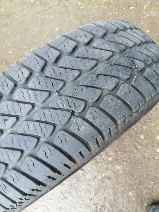 Продавам гуми с джанти различни модели