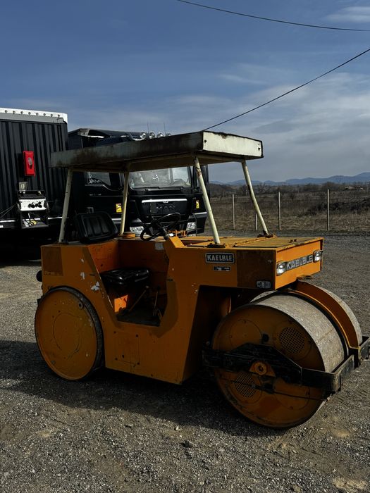 Cilindru compactor 4 tone Targu Lapus • OLX.ro