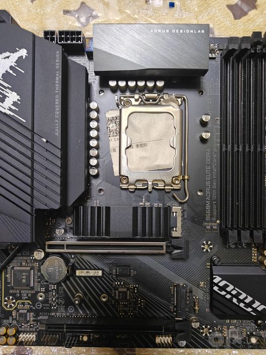 B660m Aourus Elite DDR 4