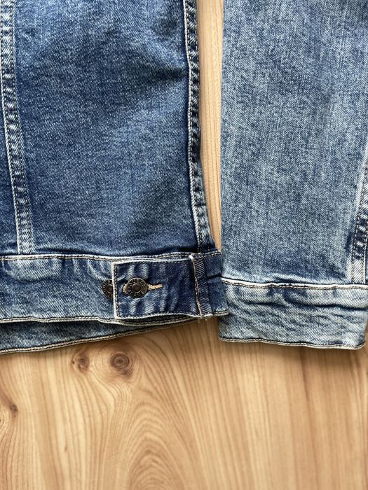 GUESS / мъжко дънково яке S/M