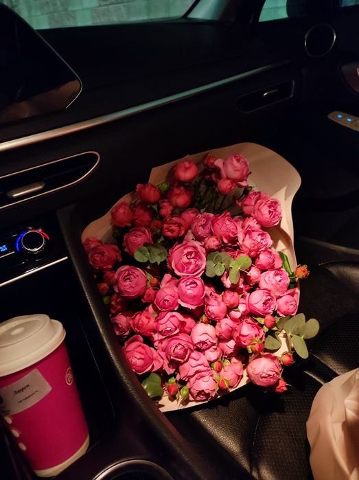 Цветы пионы свежие