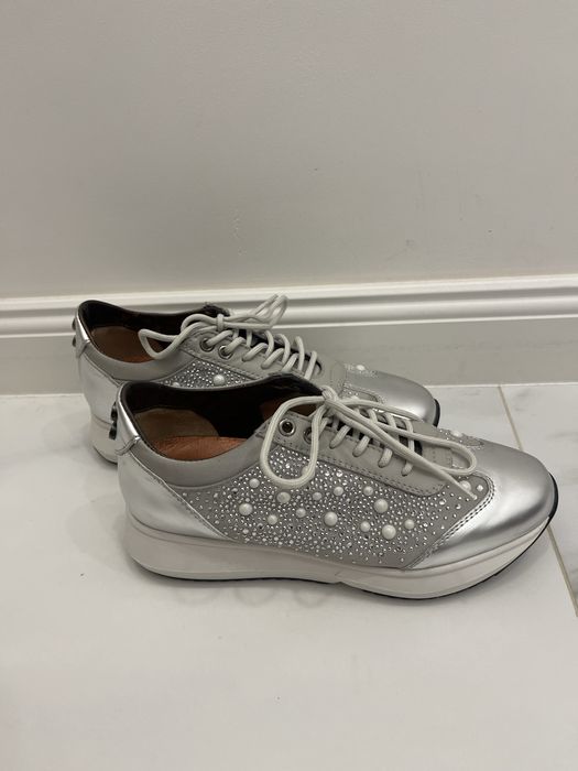 Дамски сиви маратонки Alexander Smith