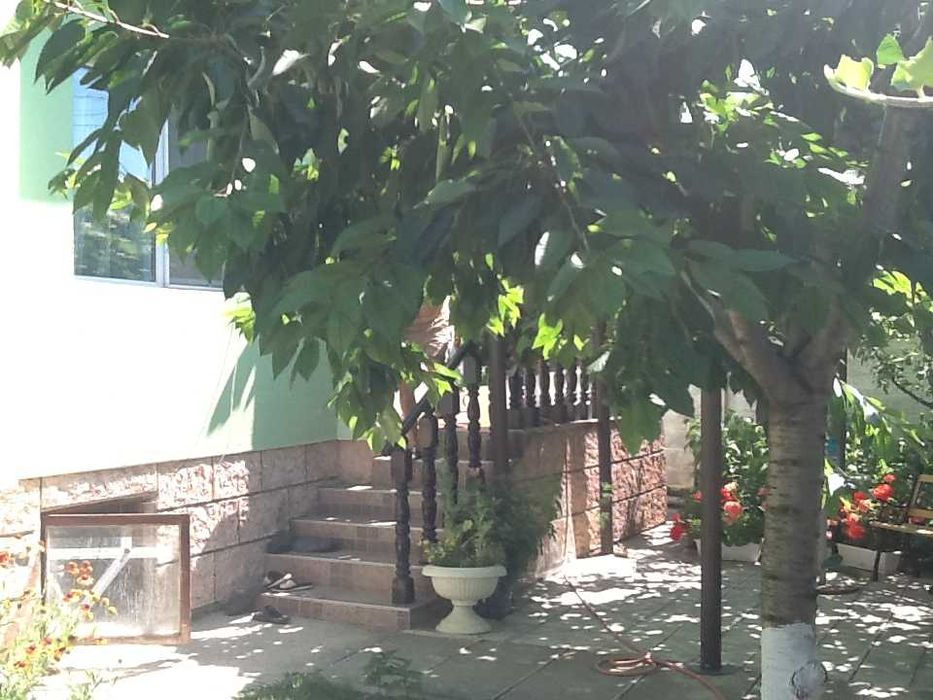 Продава се Къща в Каварна - 390 кв.м за 411 €/кв.м - Снимка #3