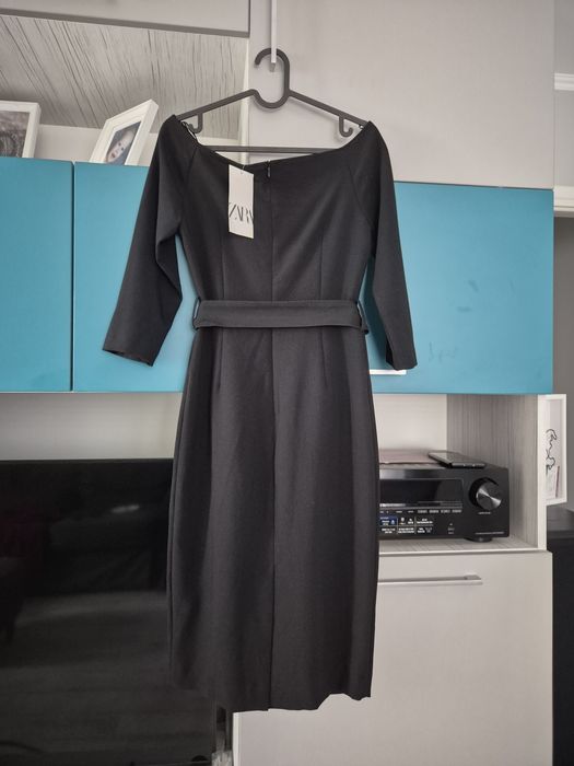 Rochie neagra office Zara noua cu etichetă masura S