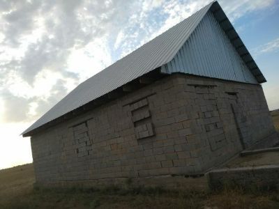 Продается дом.Фундамент крепкий.