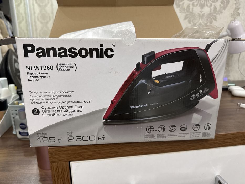 Продаетс утюг Panasonic почти новый