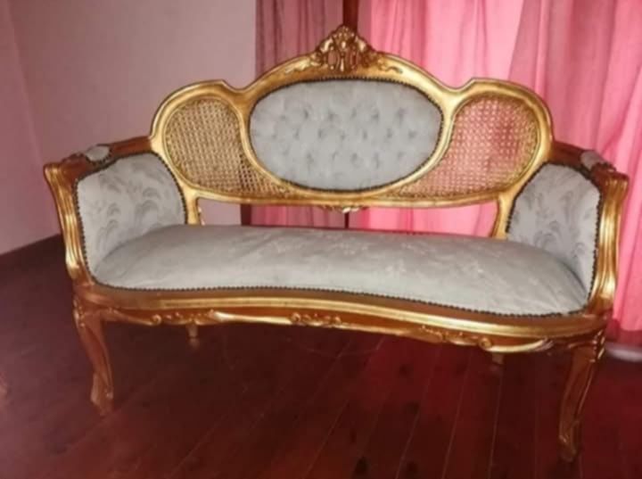 Позлатен комплект за всекидневна