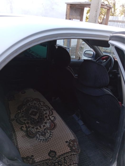 Hyundai accent 1998