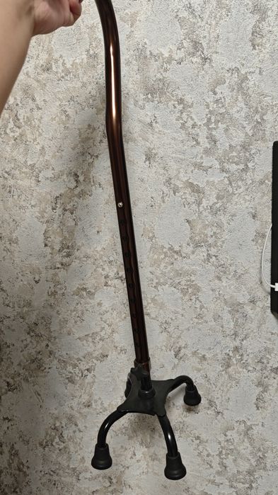 Костыль новый ( высота регулируется)