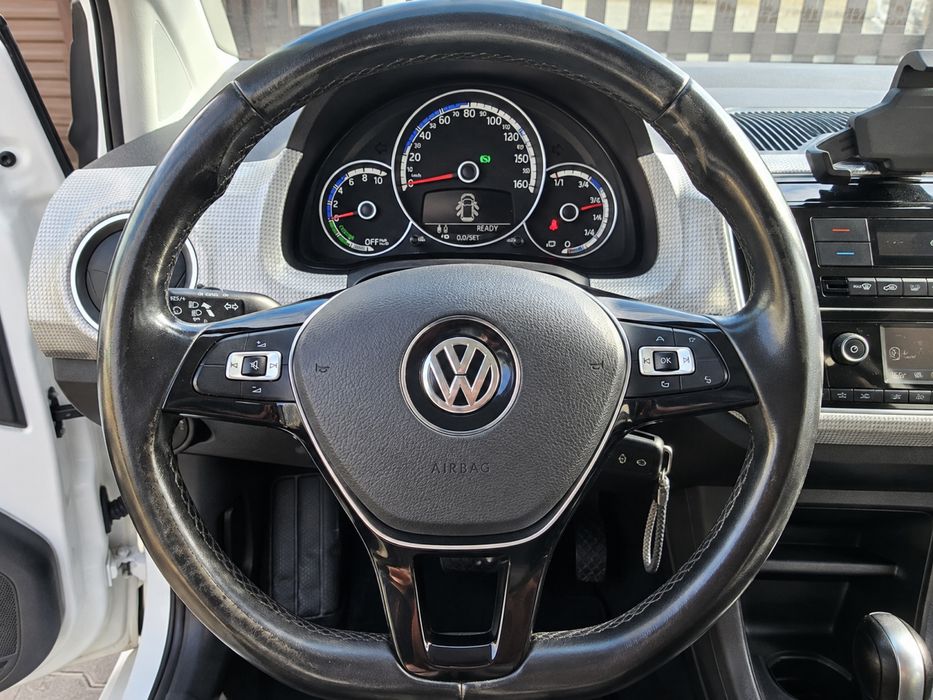 Volkswagen e-up! 100% Electric – Automată – Stare foarte bună