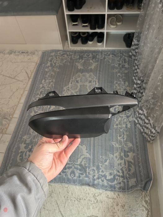 крышка задний вид Тойота Рав4