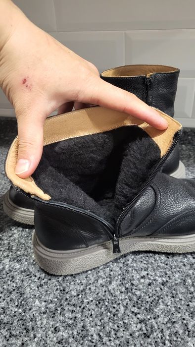 Зимние теплые ботинки