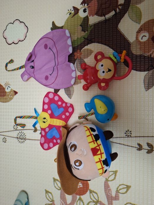 Активна гимнастика и килим за игра