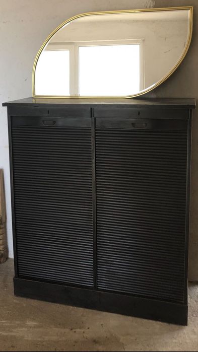 Ролетен шкаф  Кантонерка