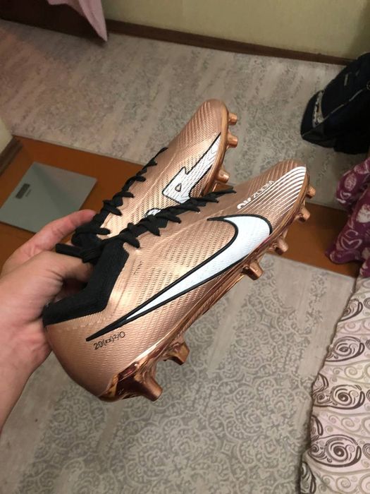 бутсы новые футбольные