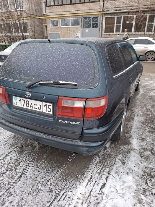 Тойота Карина универсал