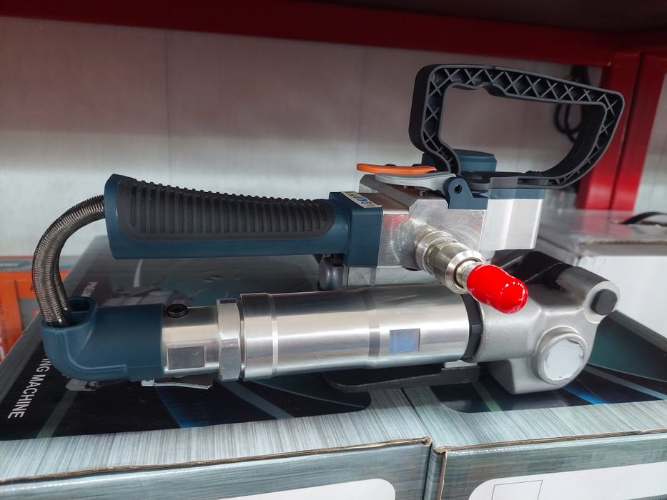 Упаковочный аппарат для ПЕТ
ленты 19мм ручной пневм.