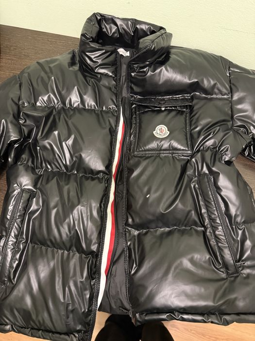 Куртка от Moncler