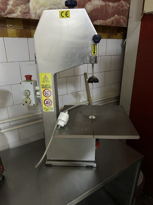 Ustensile si mobilier macelarie
