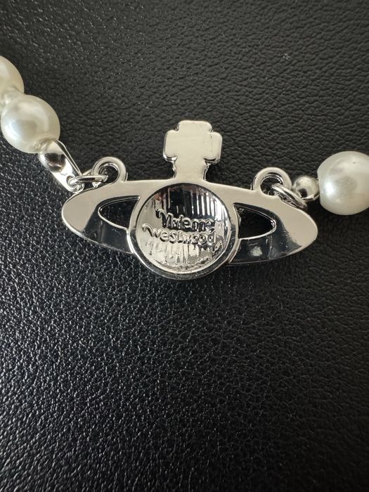 Colier Vivienne Westwood Silver Pearl