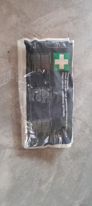 W124 запчасти детали .