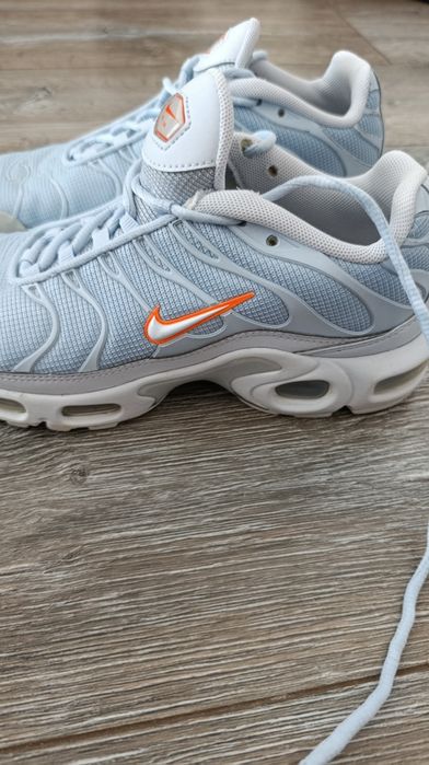 Маратонки  на NIKE