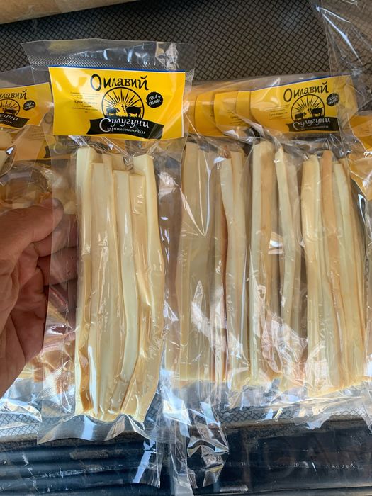 Sirniy palichka (sluguni)