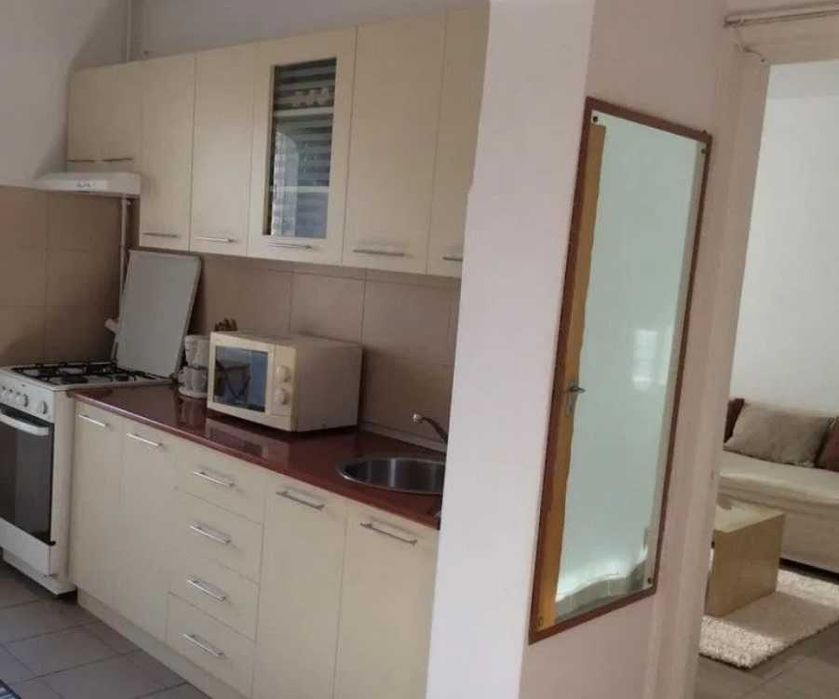 Дава се под наем Двустаен апартамент в Пловдив, Център - 45 кв.м за 198.9 € - Снимка #2