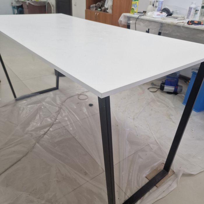 Продам столы  в отличном состоянии