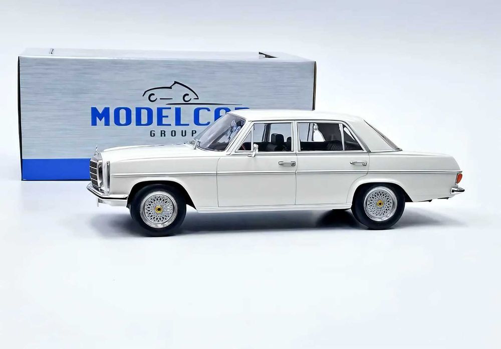 Macheta Mercedes-Benz 200 D (W115)1:18 MCG (Model Car Group)