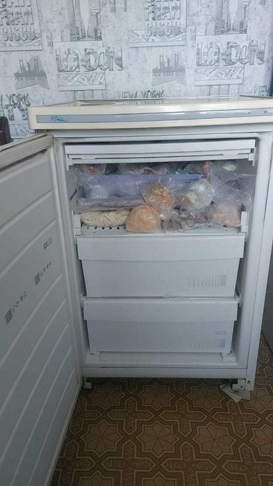 Продам морозилку