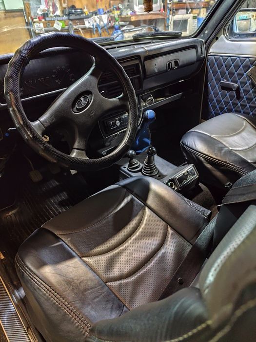 Продам ваз 21213 Нива 2000 г