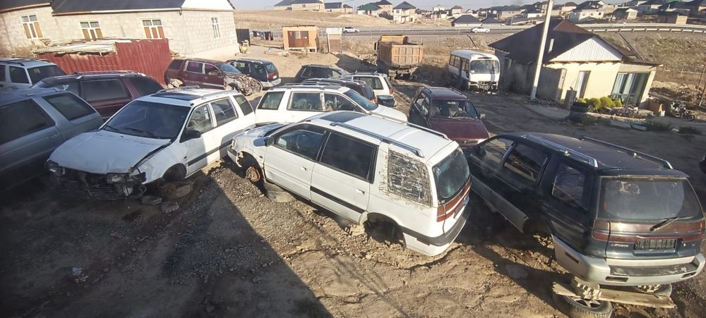 Запчасти на Mitsubishi Space Wagon Space , Runner , Shariot