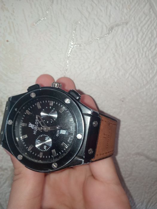 HUBLOT   часы среднии